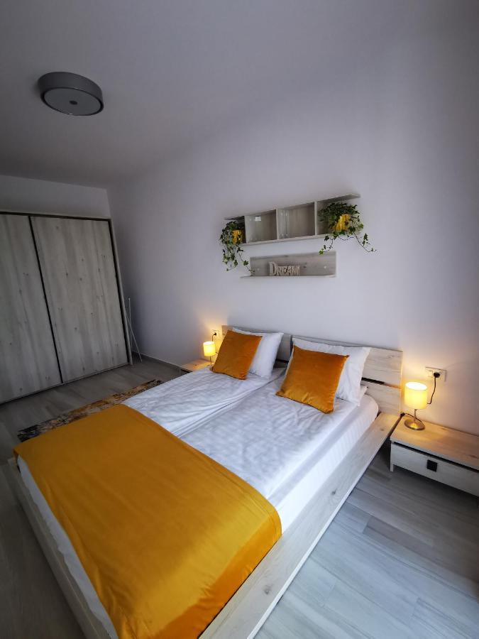 Karra Residence Timișoara Buitenkant foto